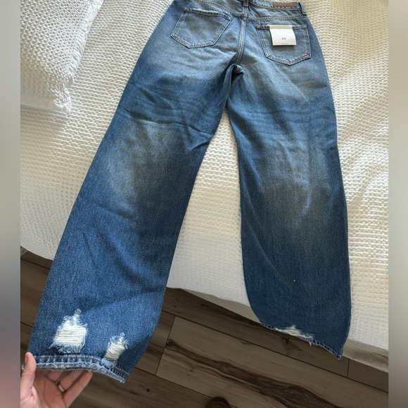 NWT Fringed Pineapple High Rise Dad Jeans!! - Picture 9 of 12